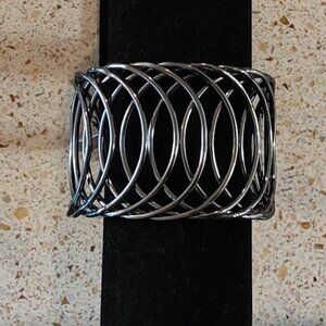 Paparazzi Spiral Link Gunmetal Cuff Bracelet NWT